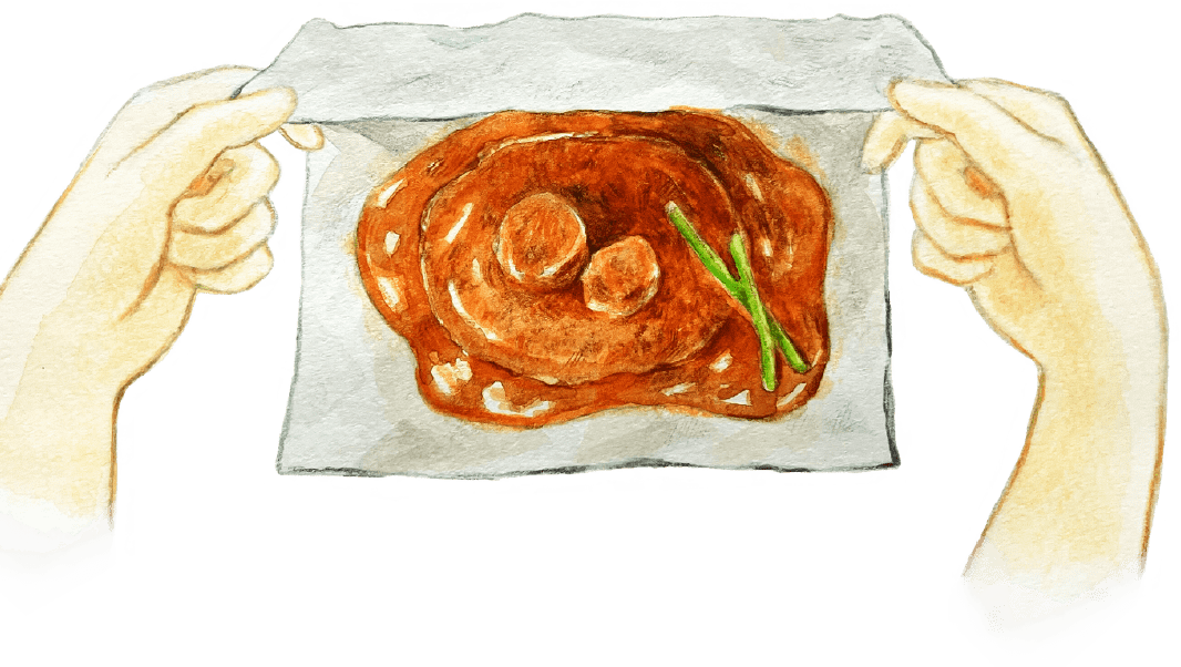 ひとつひとつ、店内で包んでいます。