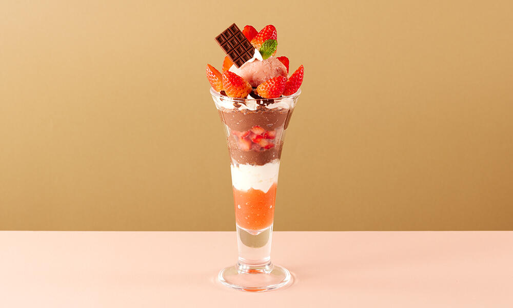 いちごとチョコのパフェ